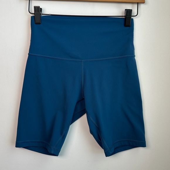 Lululemon Align High Rise Short 8" - Picture 5 of 10